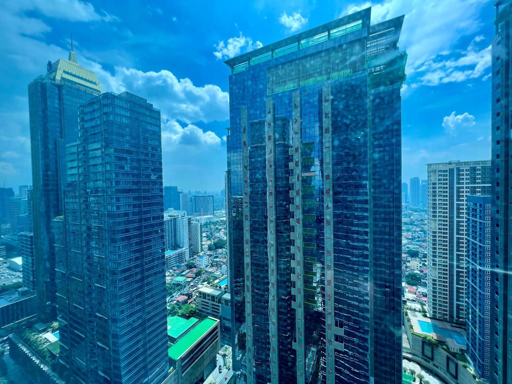 Daniella'S Modern & Cozy Suite In Uptown Bgc 马尼拉 外观 照片